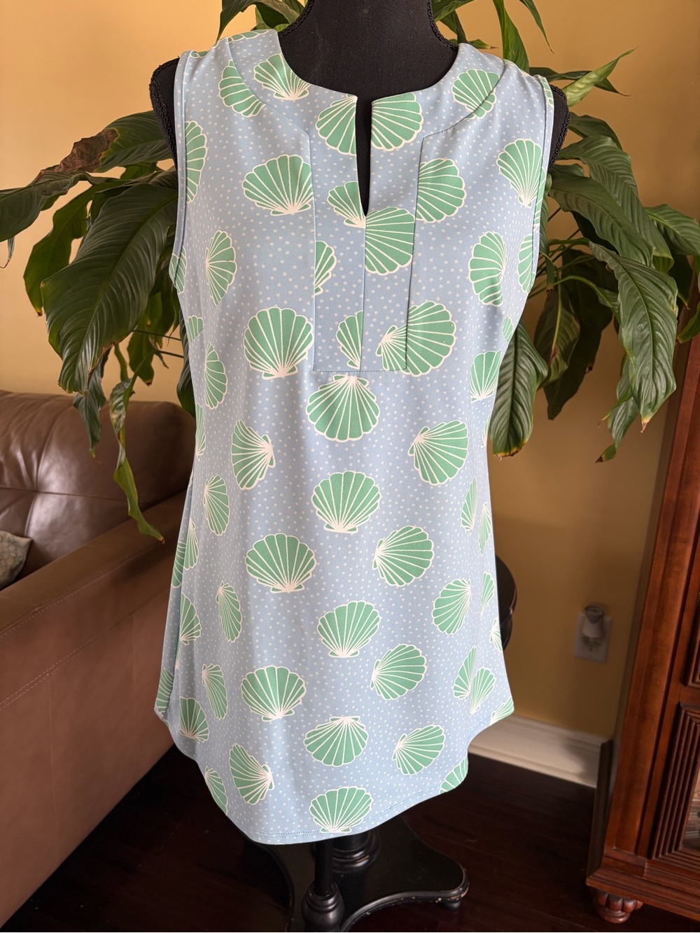 Sunsets & Sweet Tea sleeveless top - Medium